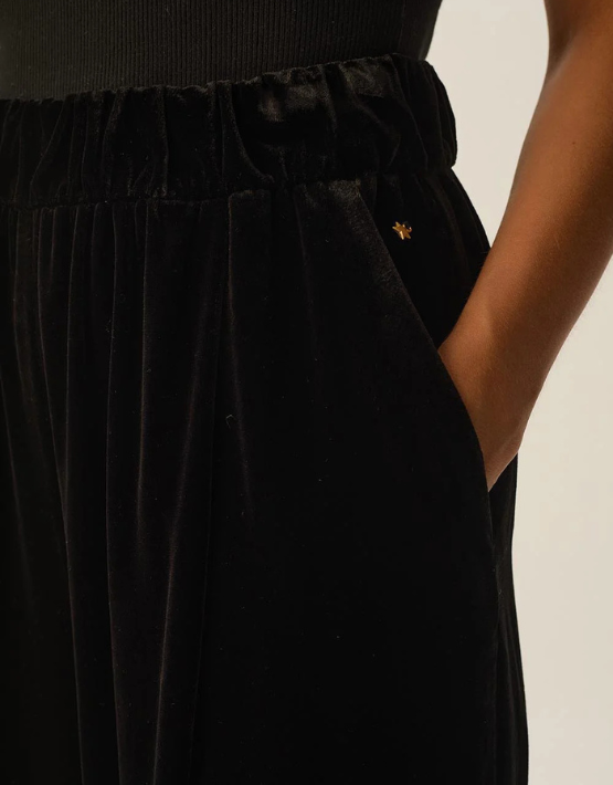 PE-iristrouse-Black-3